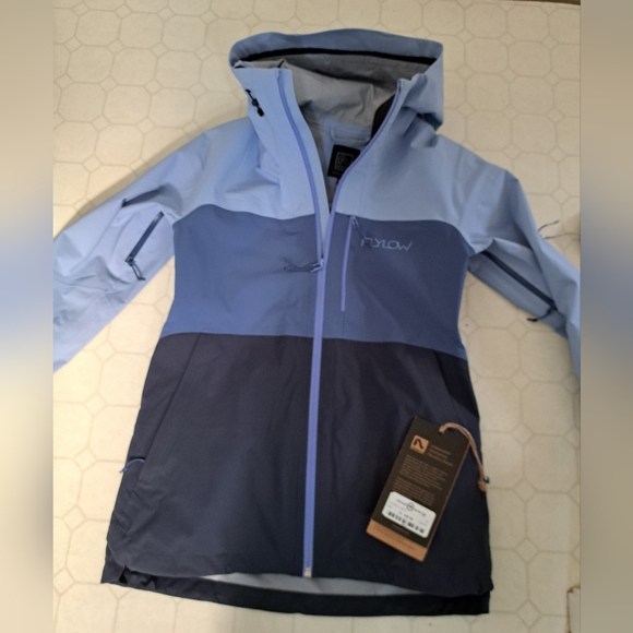 Flylow Lucy Shell - Picture 2 of 5